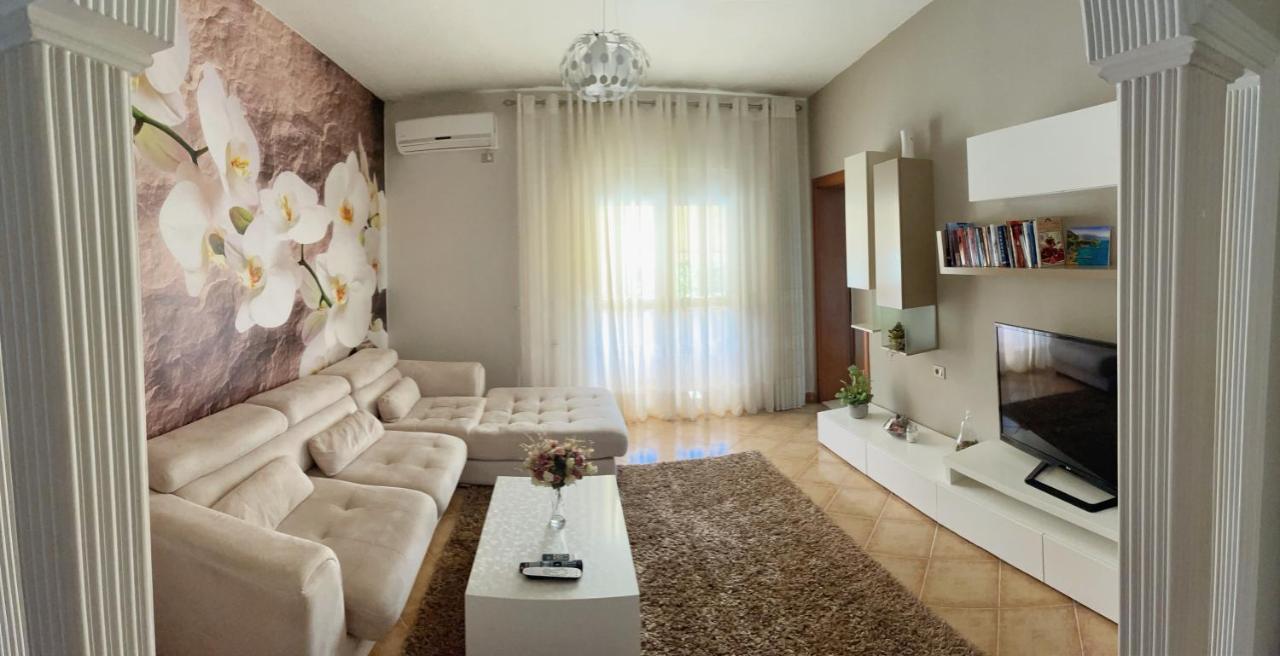 Sunkissed Centre Apartment Wlora Zewnętrze zdjęcie