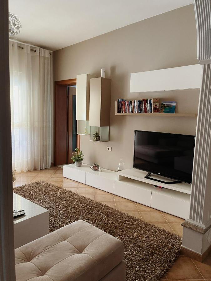 Sunkissed Centre Apartment Wlora Zewnętrze zdjęcie