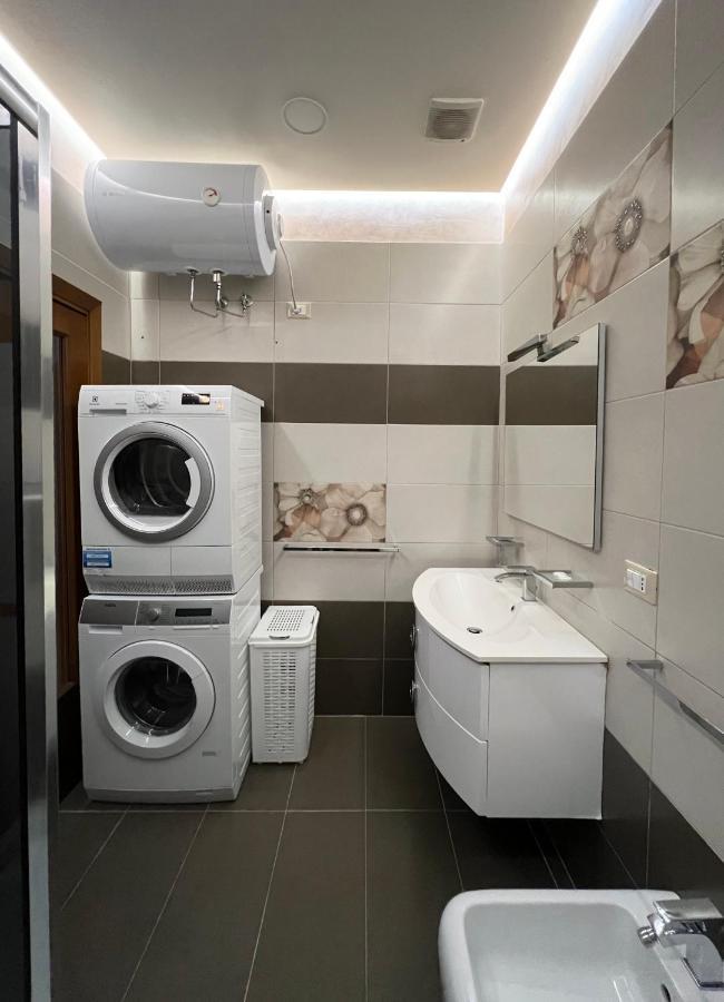 Sunkissed Centre Apartment Wlora Zewnętrze zdjęcie
